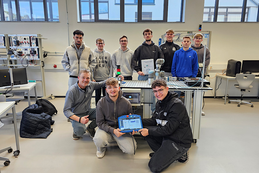 IMG_2025-11-10-190701 IMG_2025-11-10-190701